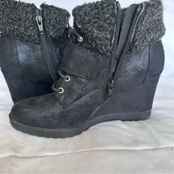 Simply Vera Black Wedge Booties, Women’s 8M - Picture 7 of 8